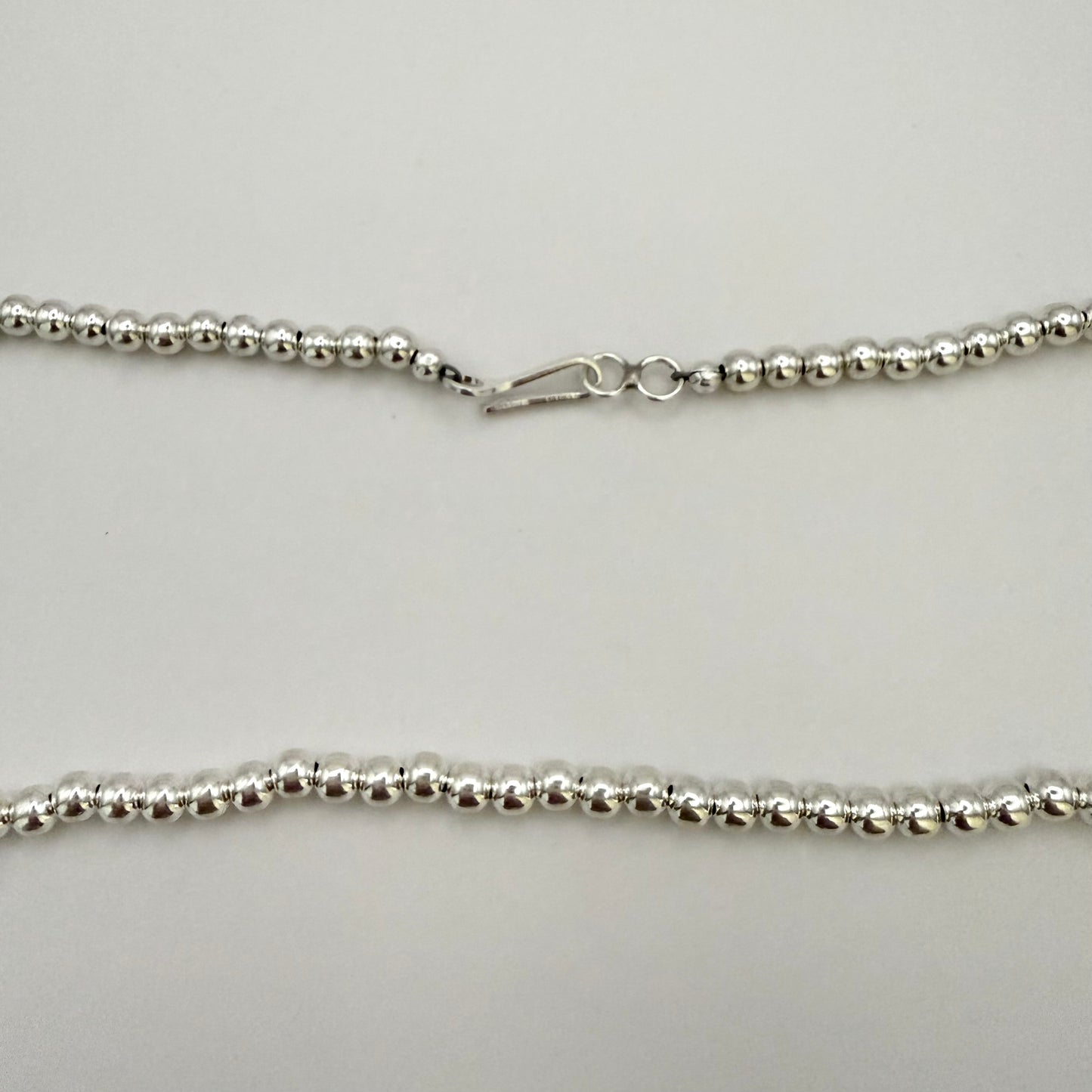 シャイニーナバホパールネックレス 4mm - 46cm