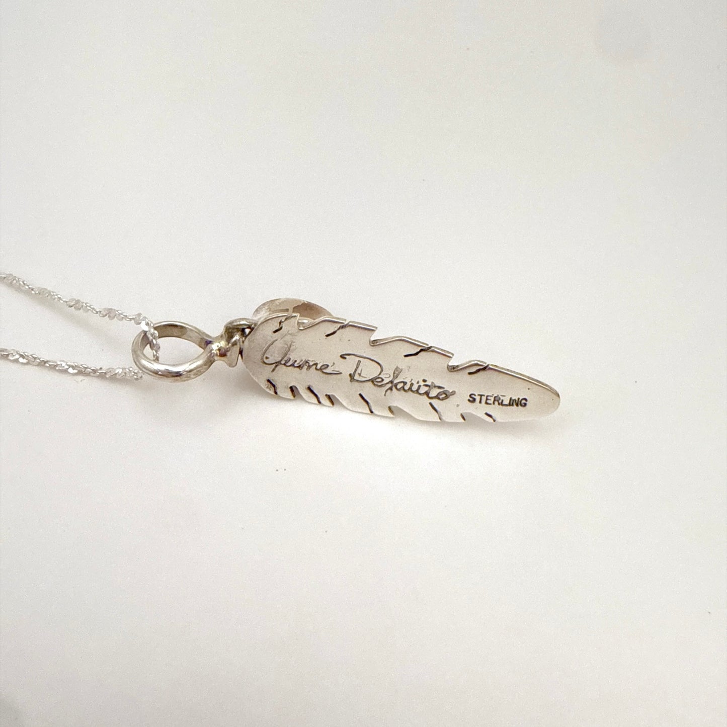 オニキスフェザーペンダントトップ