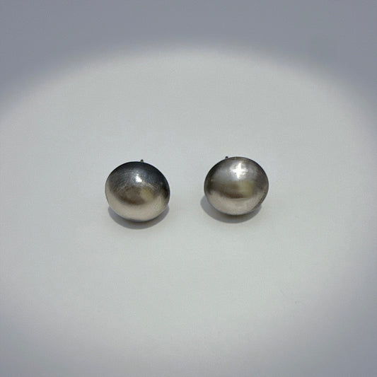 Navajo Pearl Stud Earrings 5/8"