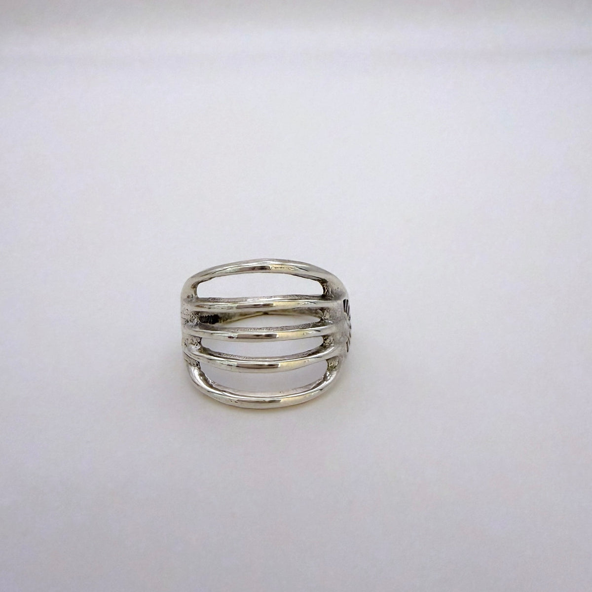 Ribbed Ring Size 7.5