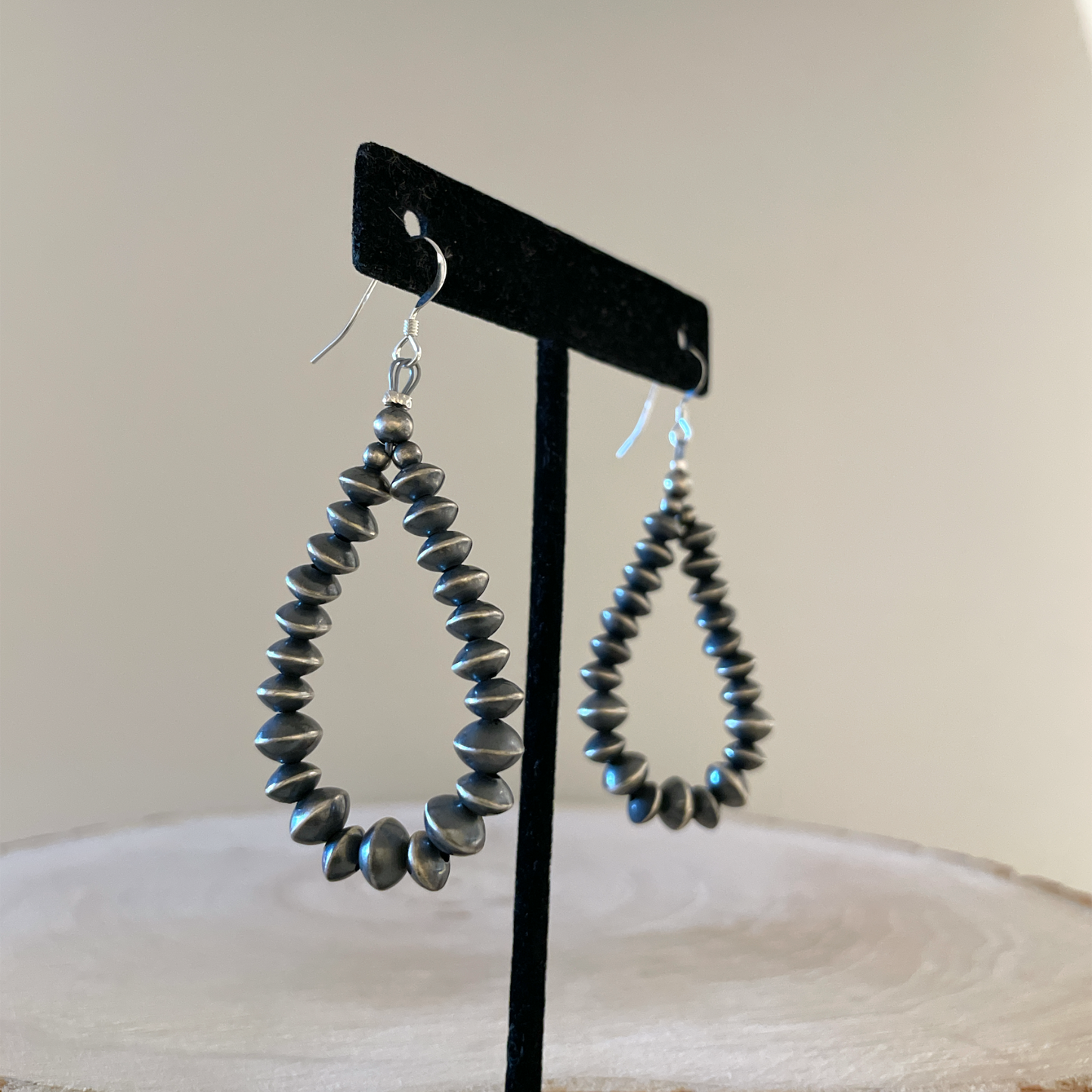 ナバホパールピアス B by Reva Goodluck