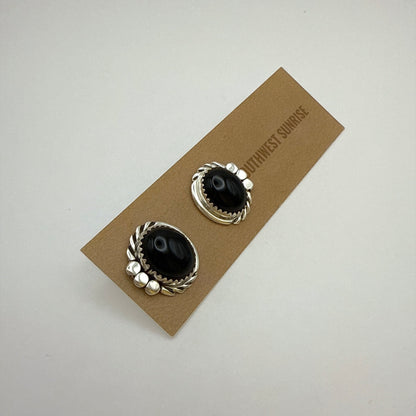 ブラックオニキスピアス