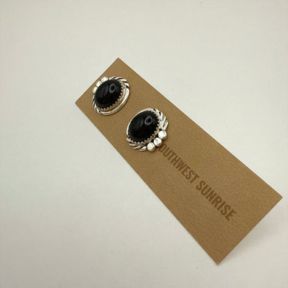 ブラックオニキスピアス