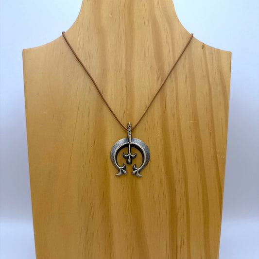 トゥファキャストナジャペンダントトップ By Aaron Anderson