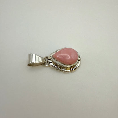 ピンクコンクシェルペンダントトップ 