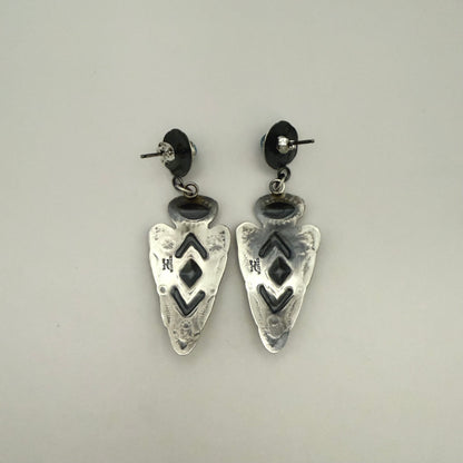 ターコイズアローヘッドコンチョダングルピアス