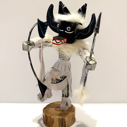 ネイティブアメリカンナバホ族 アホテカチーナドール /ホワイト