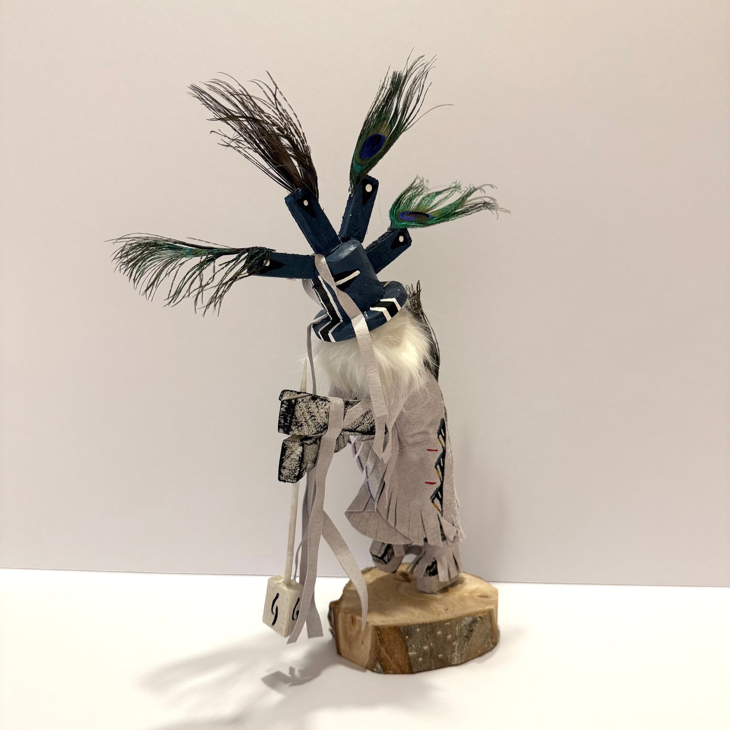 ネイティブアメリカンナバホ族 ココペリカチーナドール /ホワイト B