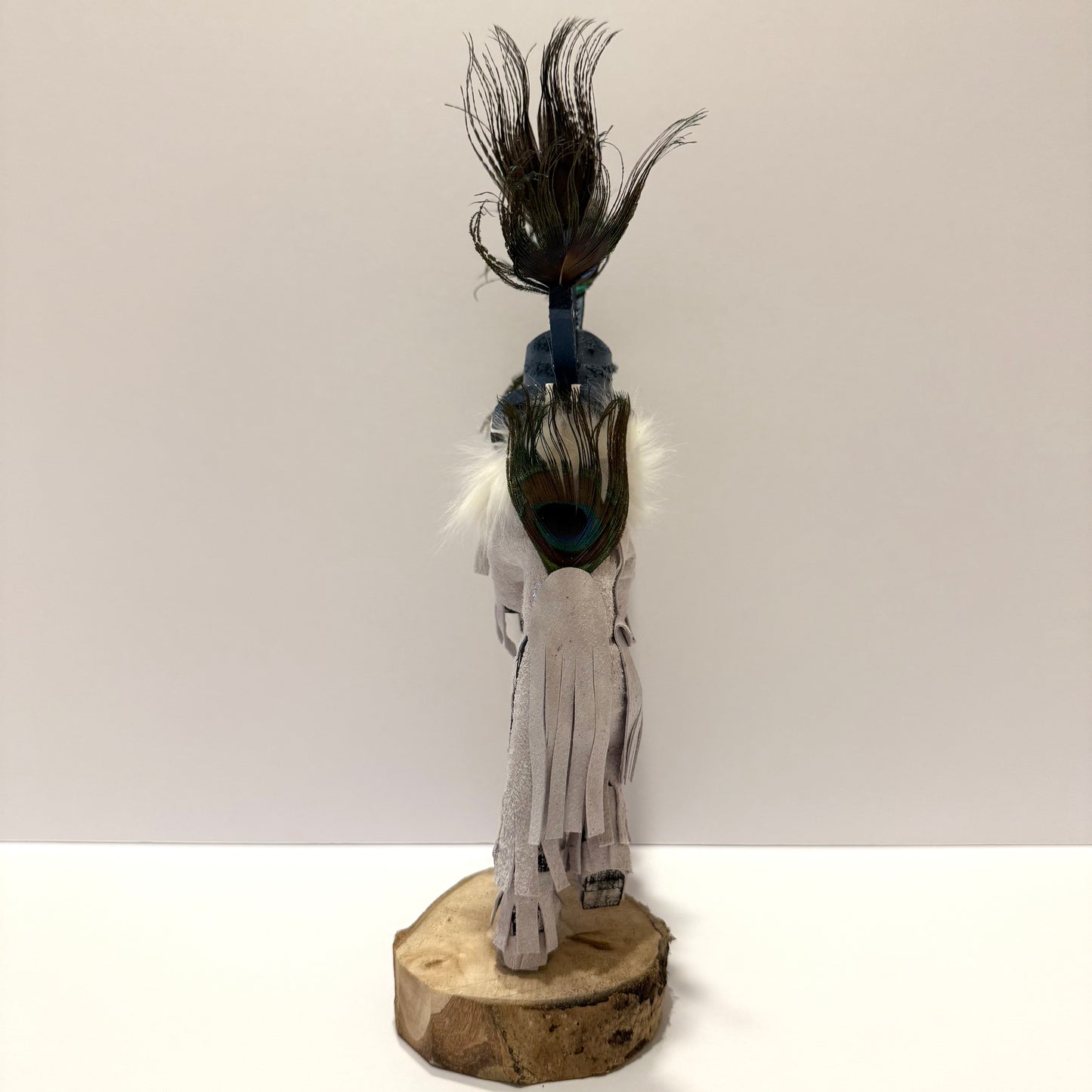 ネイティブアメリカンナバホ族 ココペリカチーナドール /ホワイト B