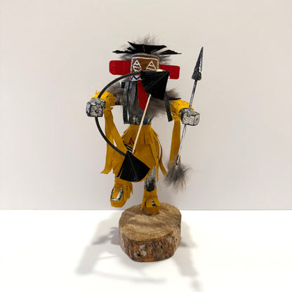 ネイティブアメリカンナバホ族 レフトハンドハンターカチーナドール /ゴールド