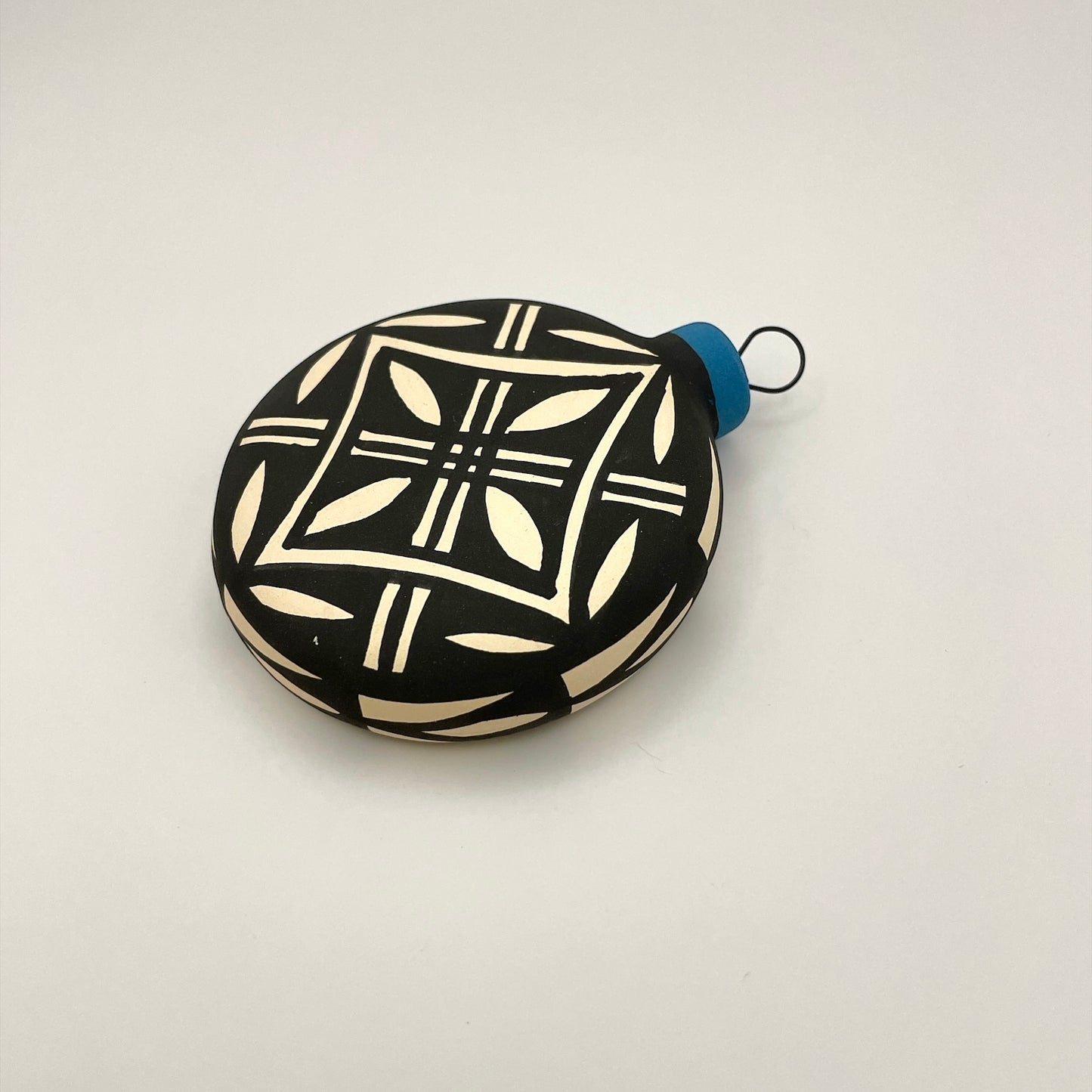 Native American Acoma Ornament A10