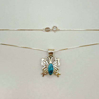 バタフライクラウドマウンテンターコイズペンダントネックレス