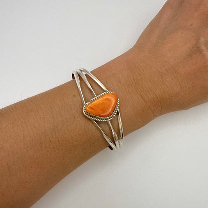 オレンジスパイニーオイスターバングル　内周１３５mm