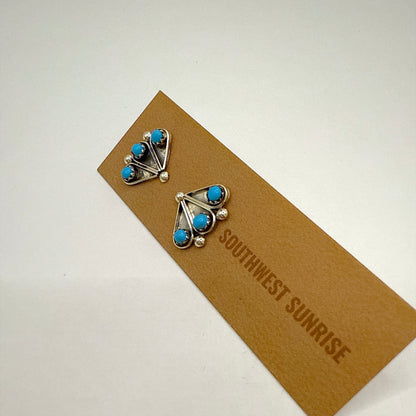 プチポイントターコイズピアス