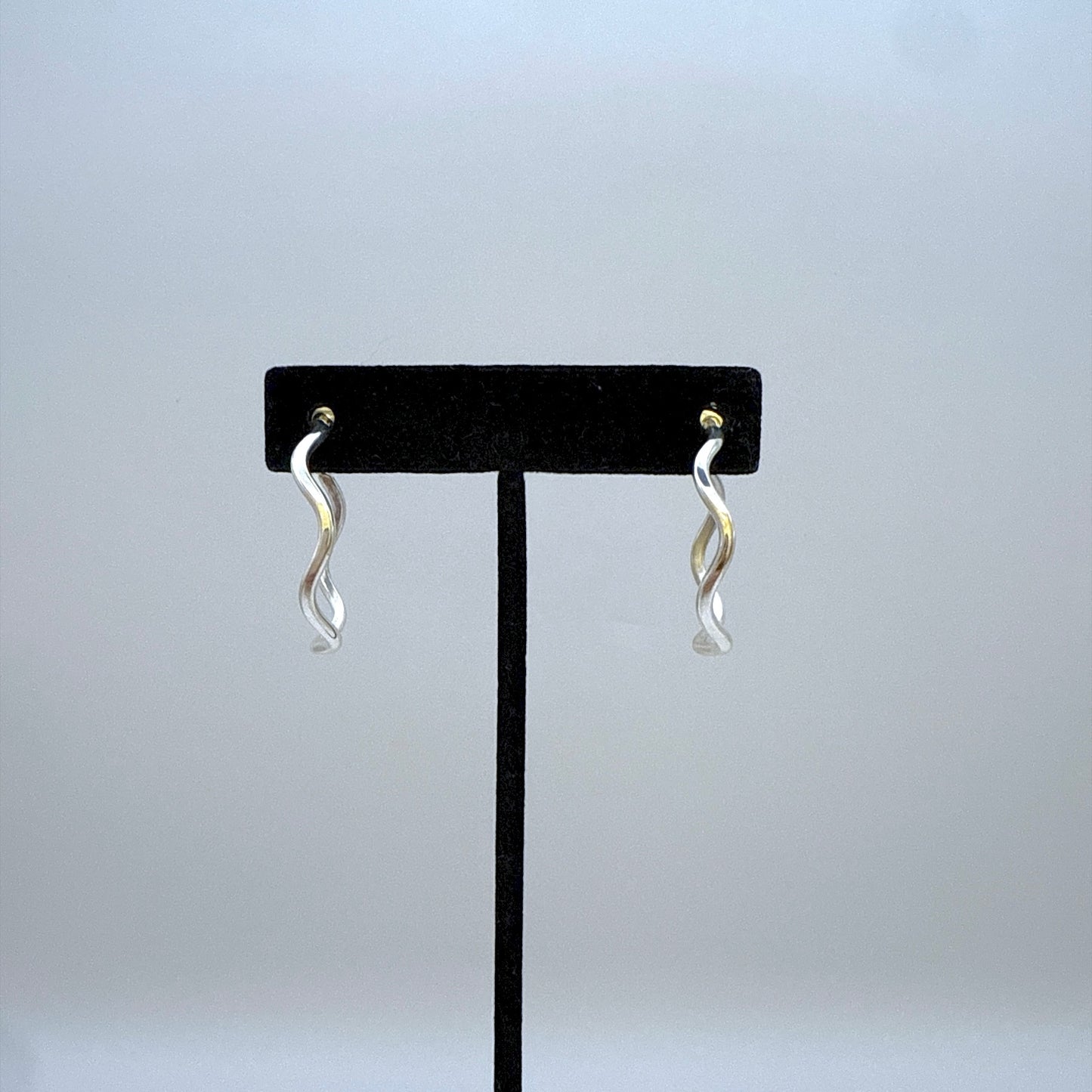 シルバーウェイブフープピアス 直径３１mm