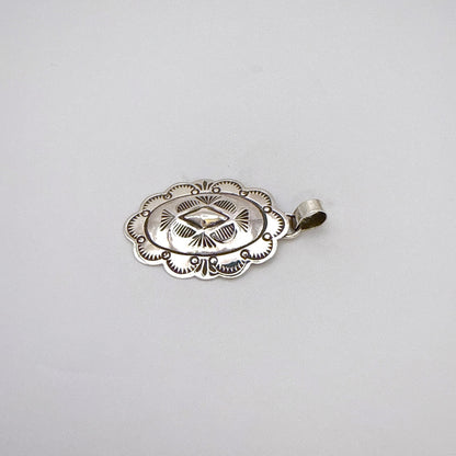 スタンプワークシルバーペンダントトップ B