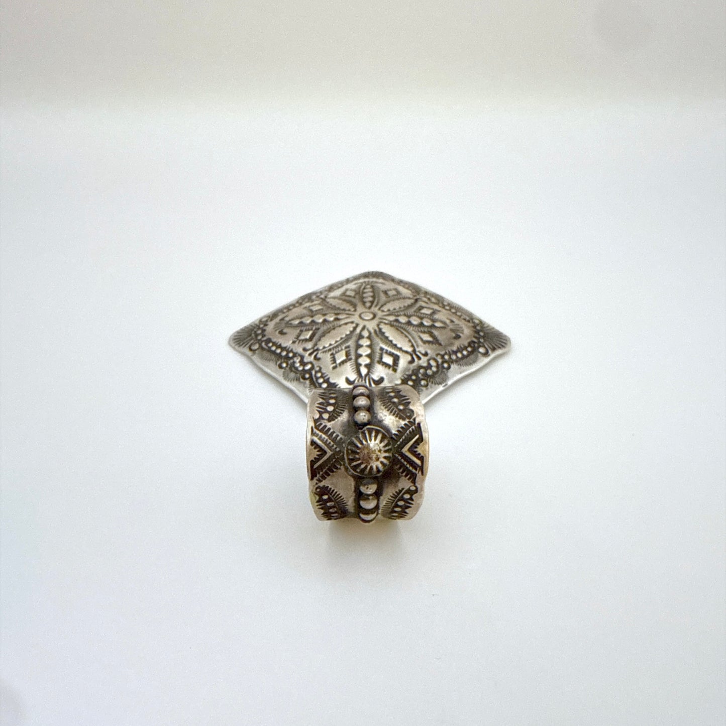 スタンプワークペンダントトップ By Vincent Platero