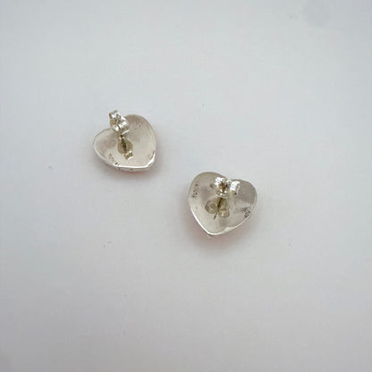 Pink Conch Heart Stud Earrings