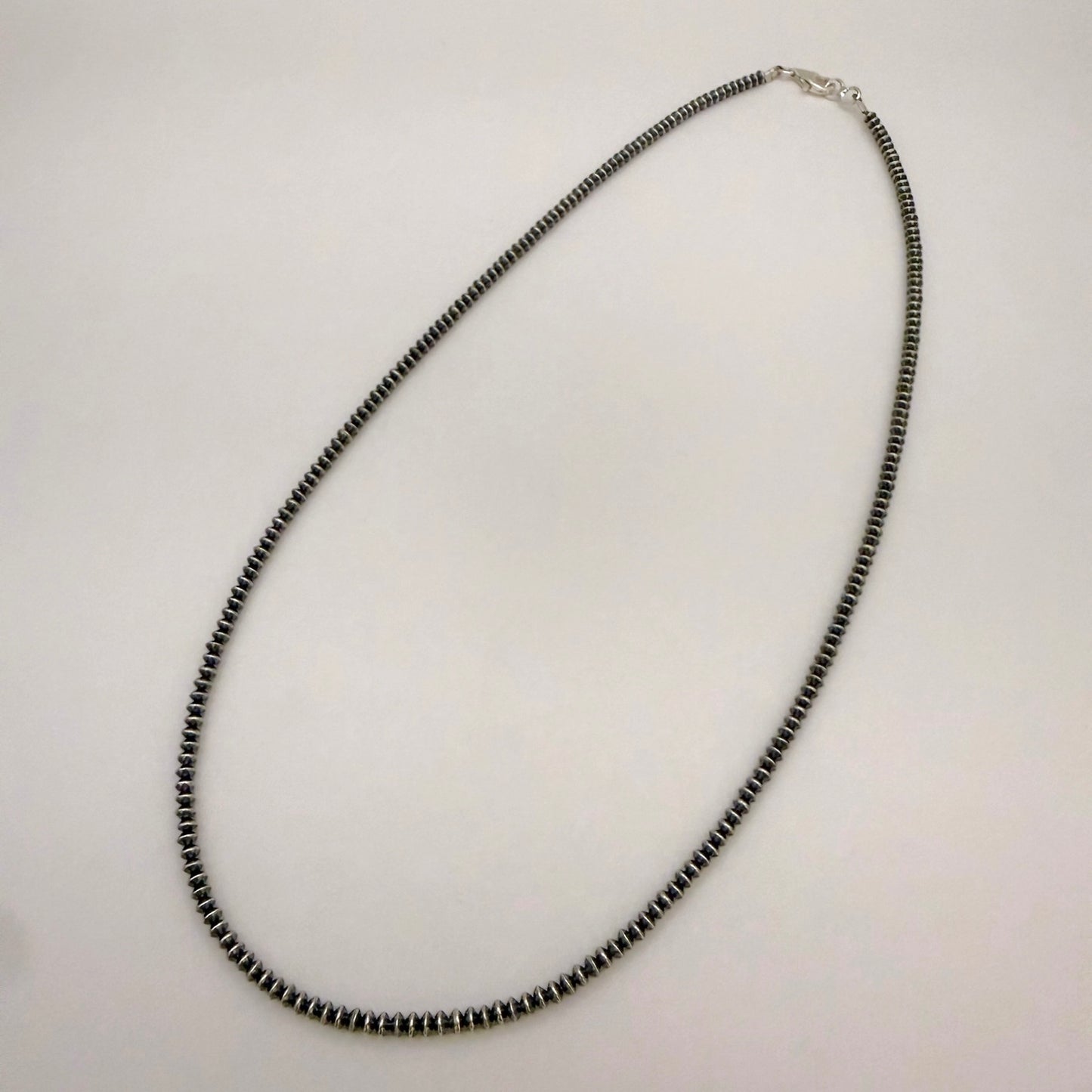 Saucer Navajo Pearls Necklace 3mm - 22"