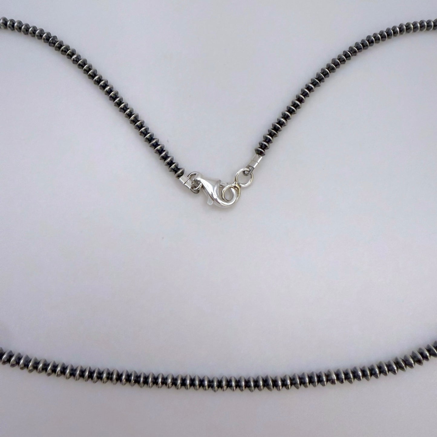 Saucer Navajo Pearls Necklace 3mm - 22"