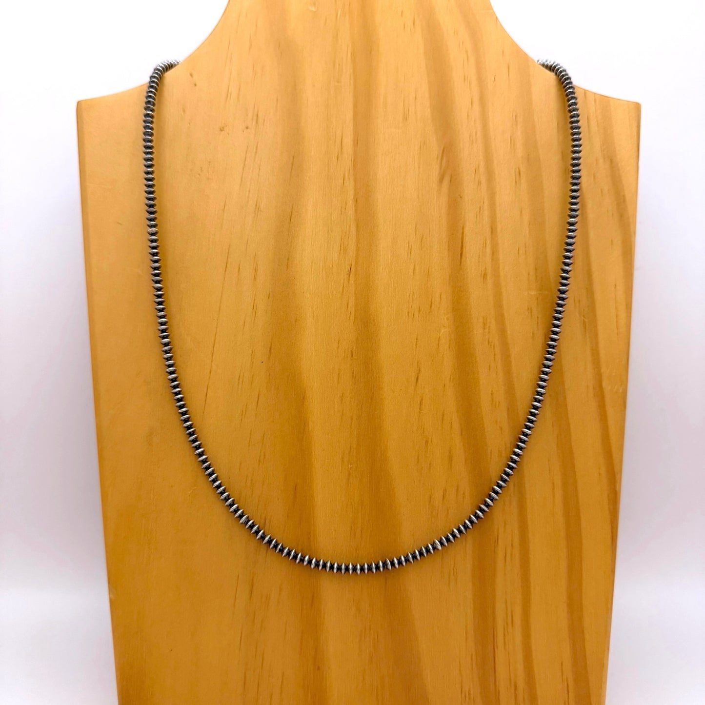 Saucer Navajo Pearls Necklace 3mm - 22"