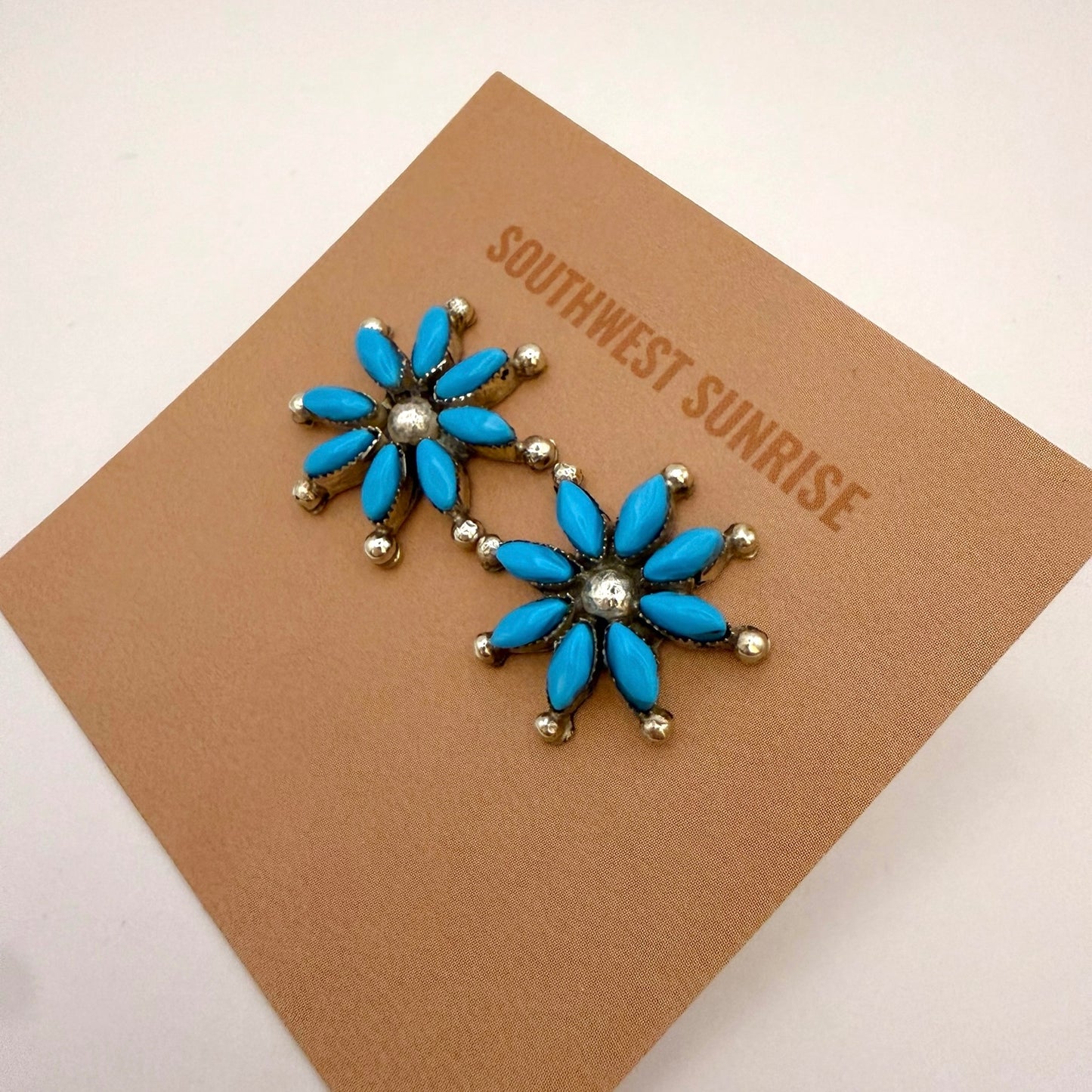 Turquoise Cluster Flower Stud Earrings A
