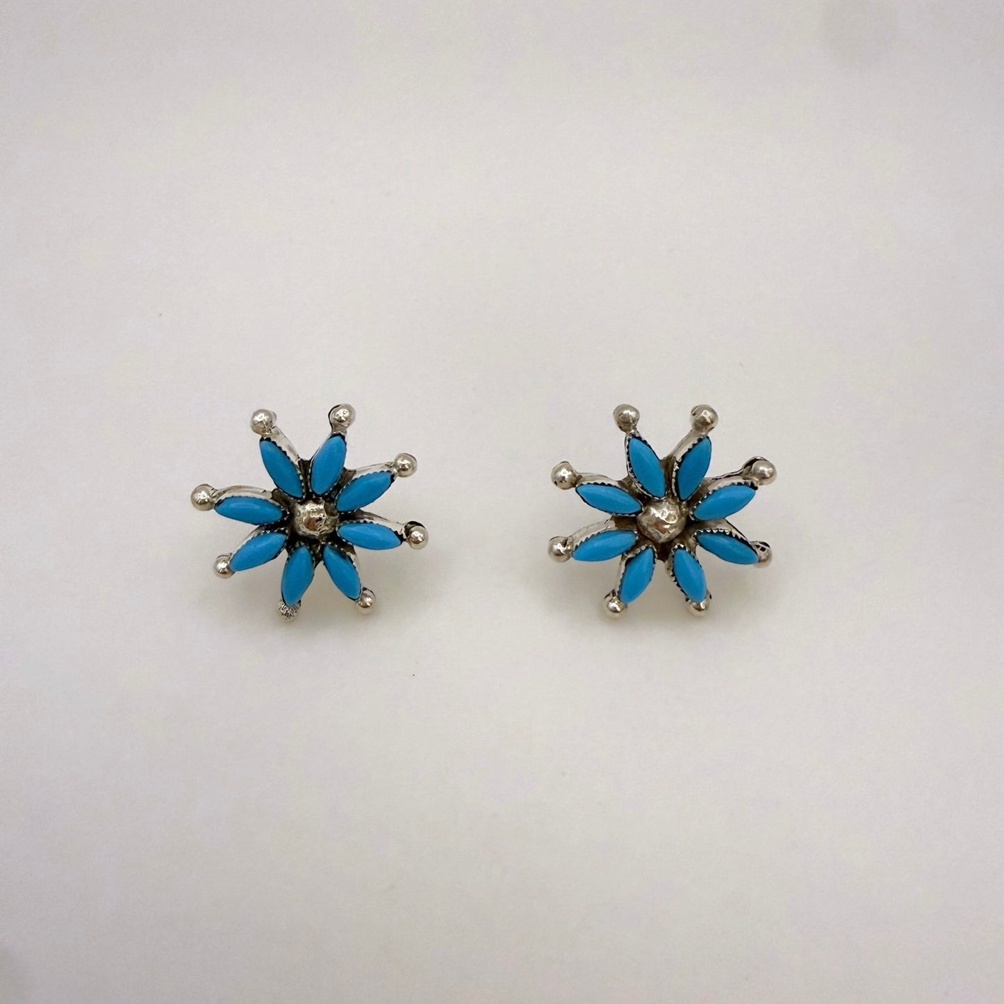 Turquoise Cluster Flower Stud Earrings B