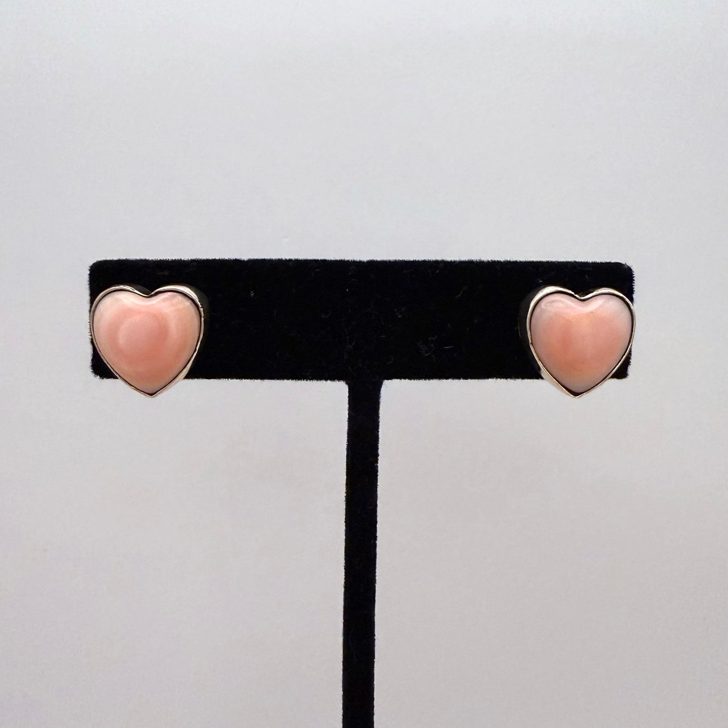 Pink Conch Heart Stud Earrings