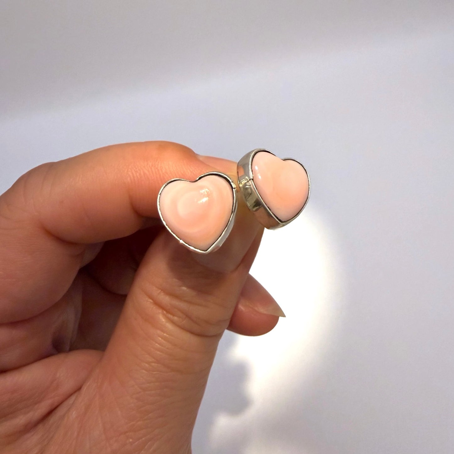 Pink Conch Heart Stud Earrings