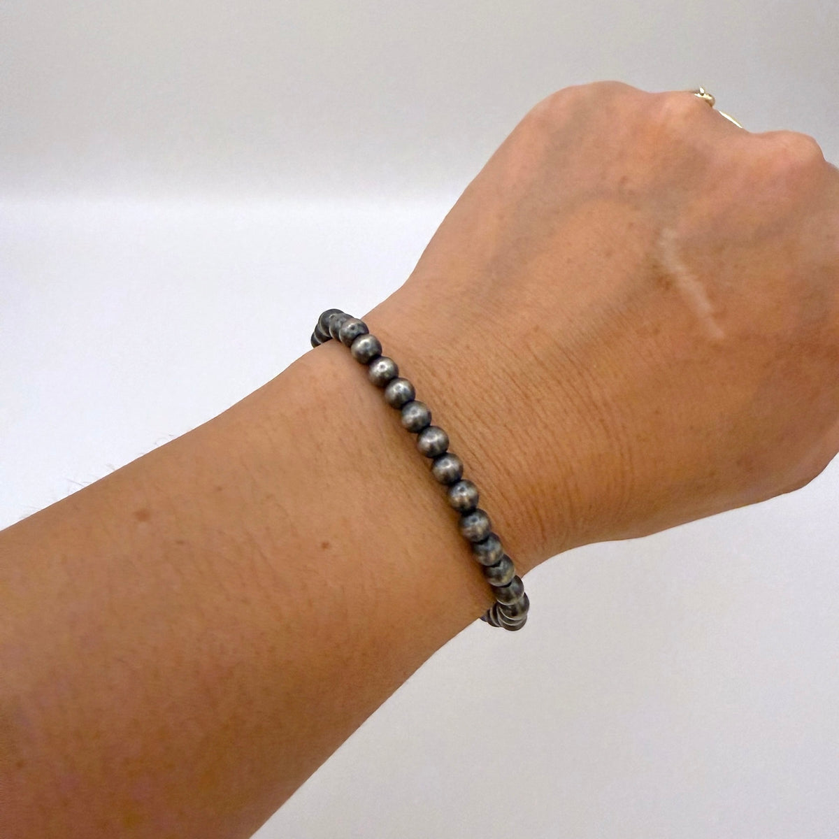 5mm Round Navajo Pearl Stretch Bracelet – Sterling Silver
