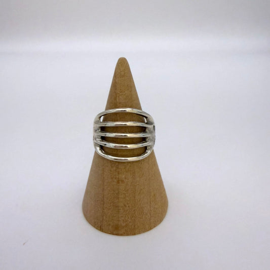Ribbed Ring Size 7.5