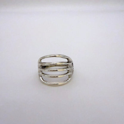 Ribbed Ring Size 7.5