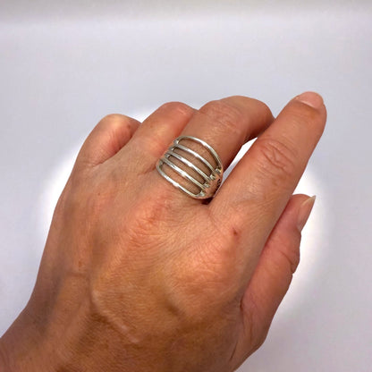 Ribbed Ring Size 7.5