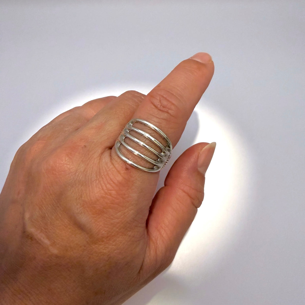 Ribbed Ring Size 8