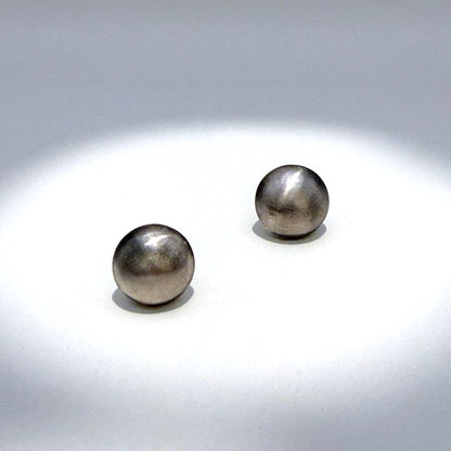 ナバホパール スタッドピアス オキシダイズド１８mm