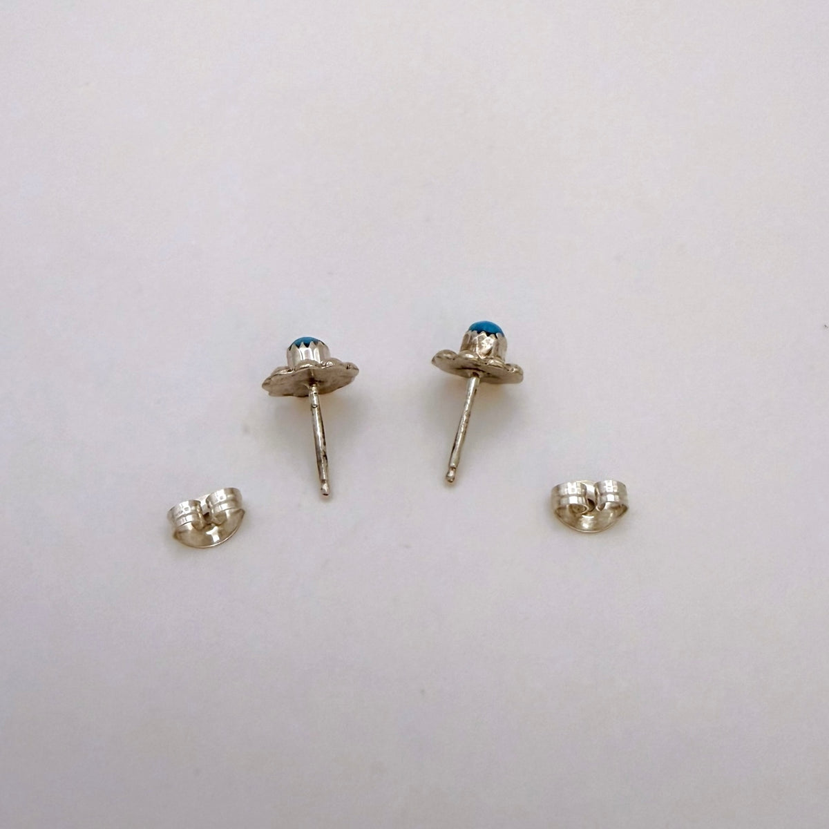 Turquoise Flower Stud Earrings B