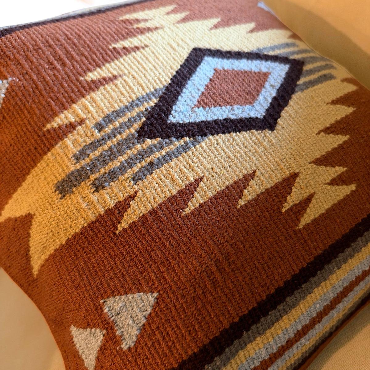 Southwestern Contemporary Pillow Cover Style 23Z