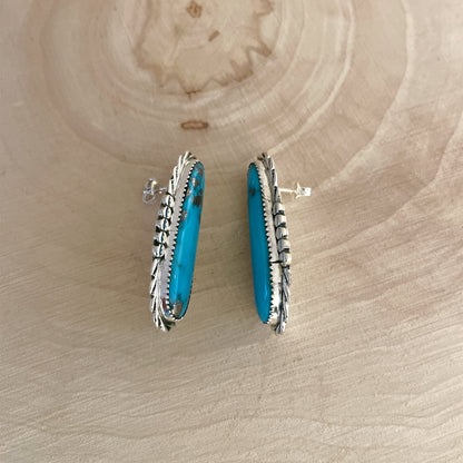 キングマンターコイズロングポストピアス