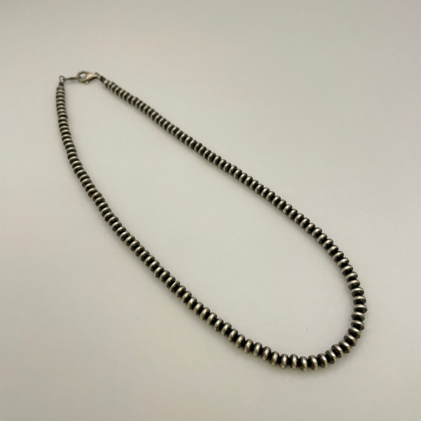 Saucer Navajo Pearls Necklace 4mm - 16"