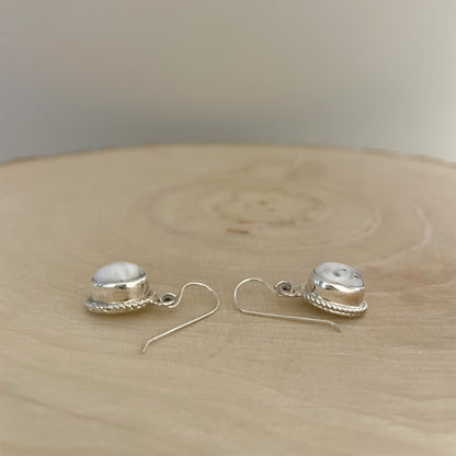 ハウライトピアス