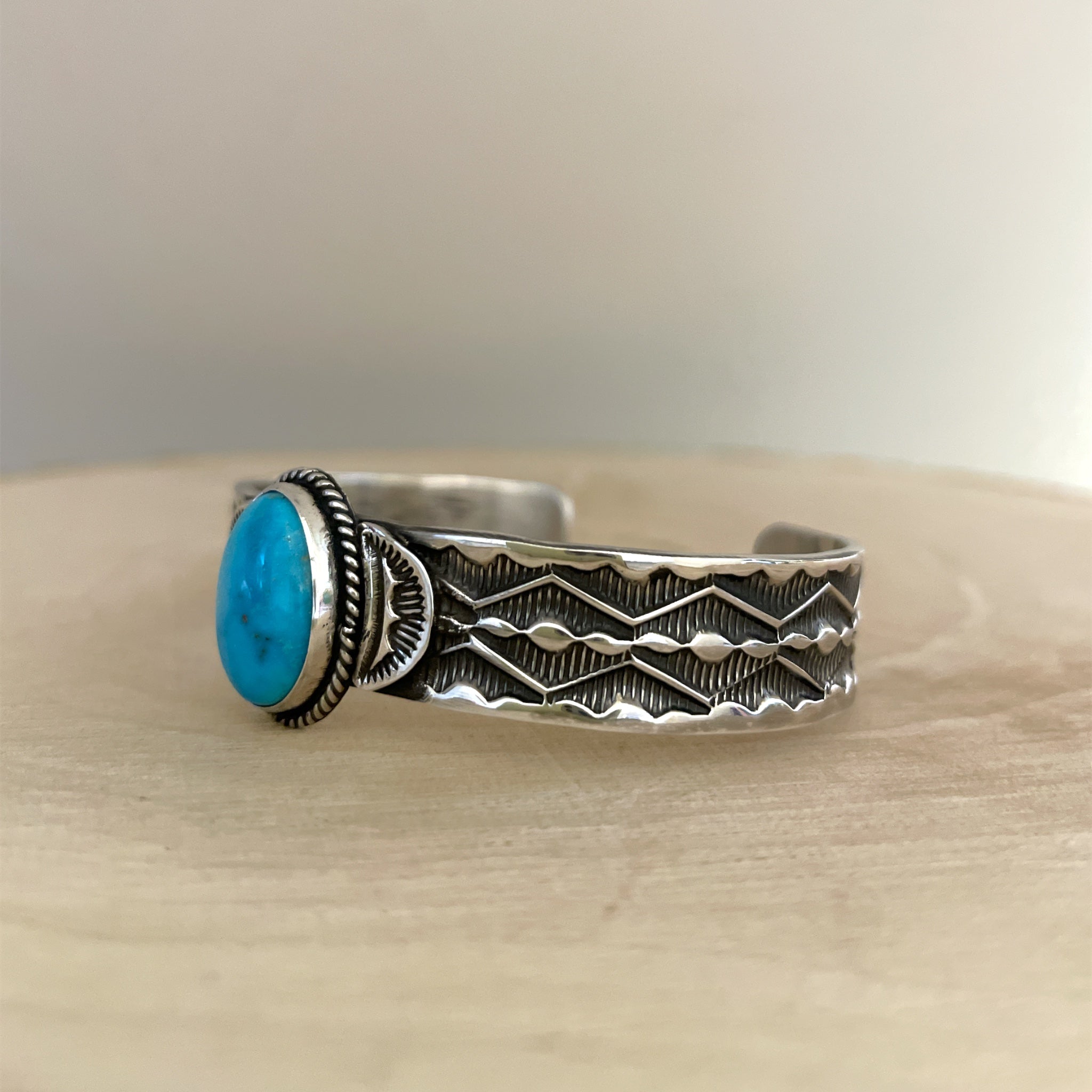 Native American Navajo Sunshine Reeves Kingman Turquoise Cuff