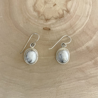 ハウライトピアス