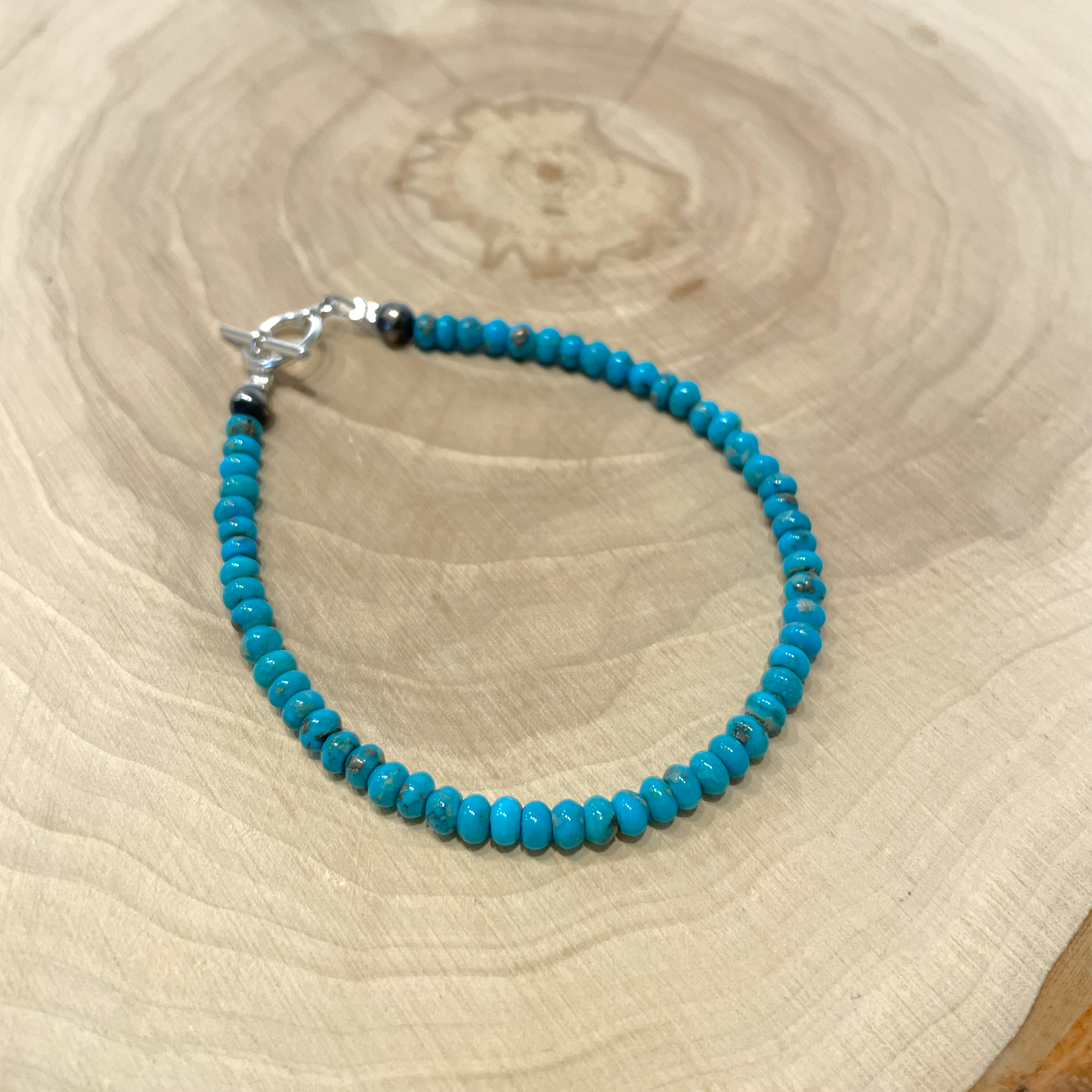 Kingman Turquoise Beaded Bracelet
