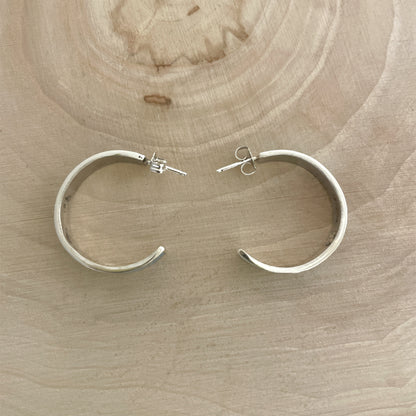 ターコイズインレイフープピアス　直径２５mm